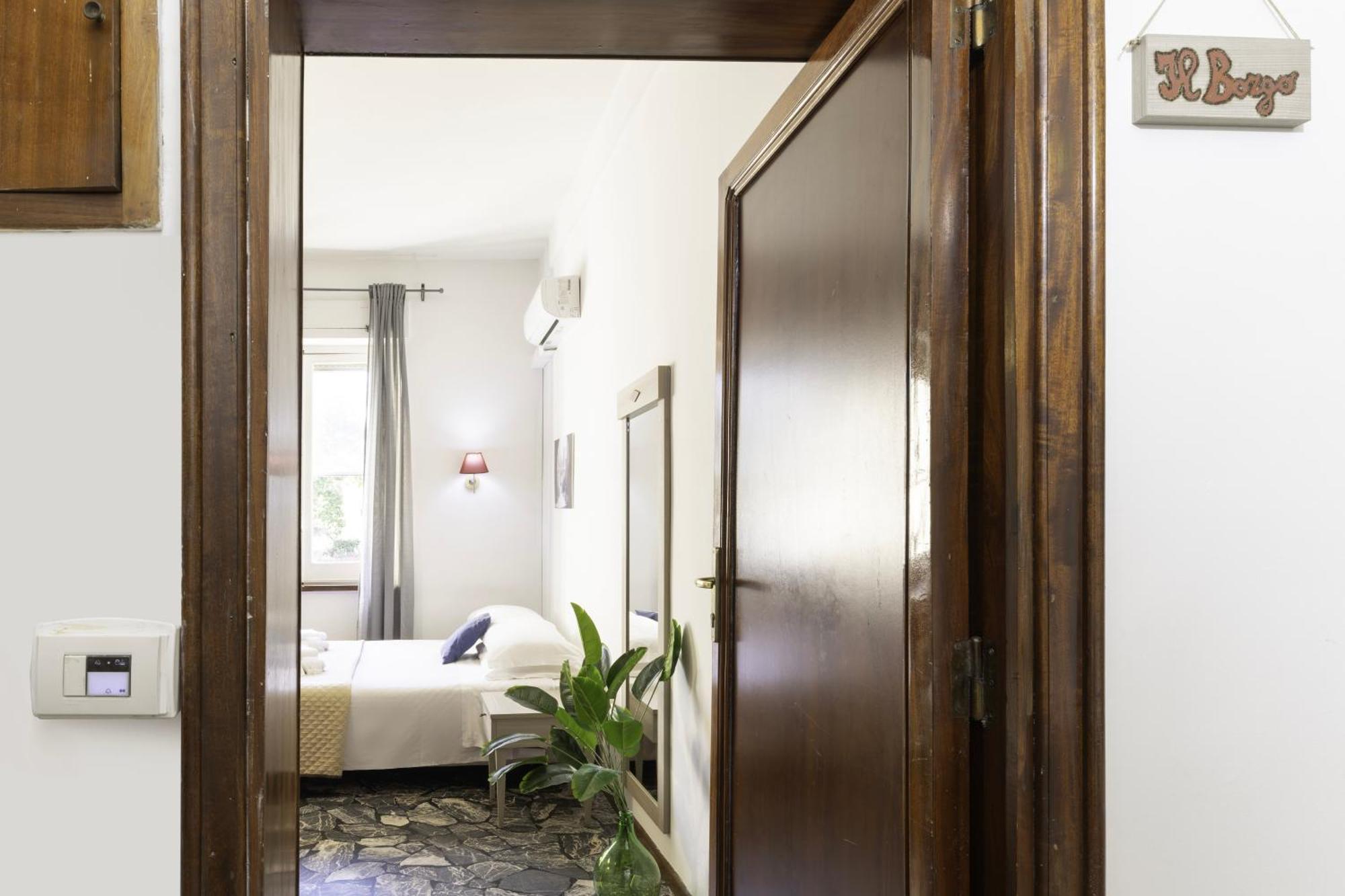 Kalie Rooms Guest House Кальяри Экстерьер фото