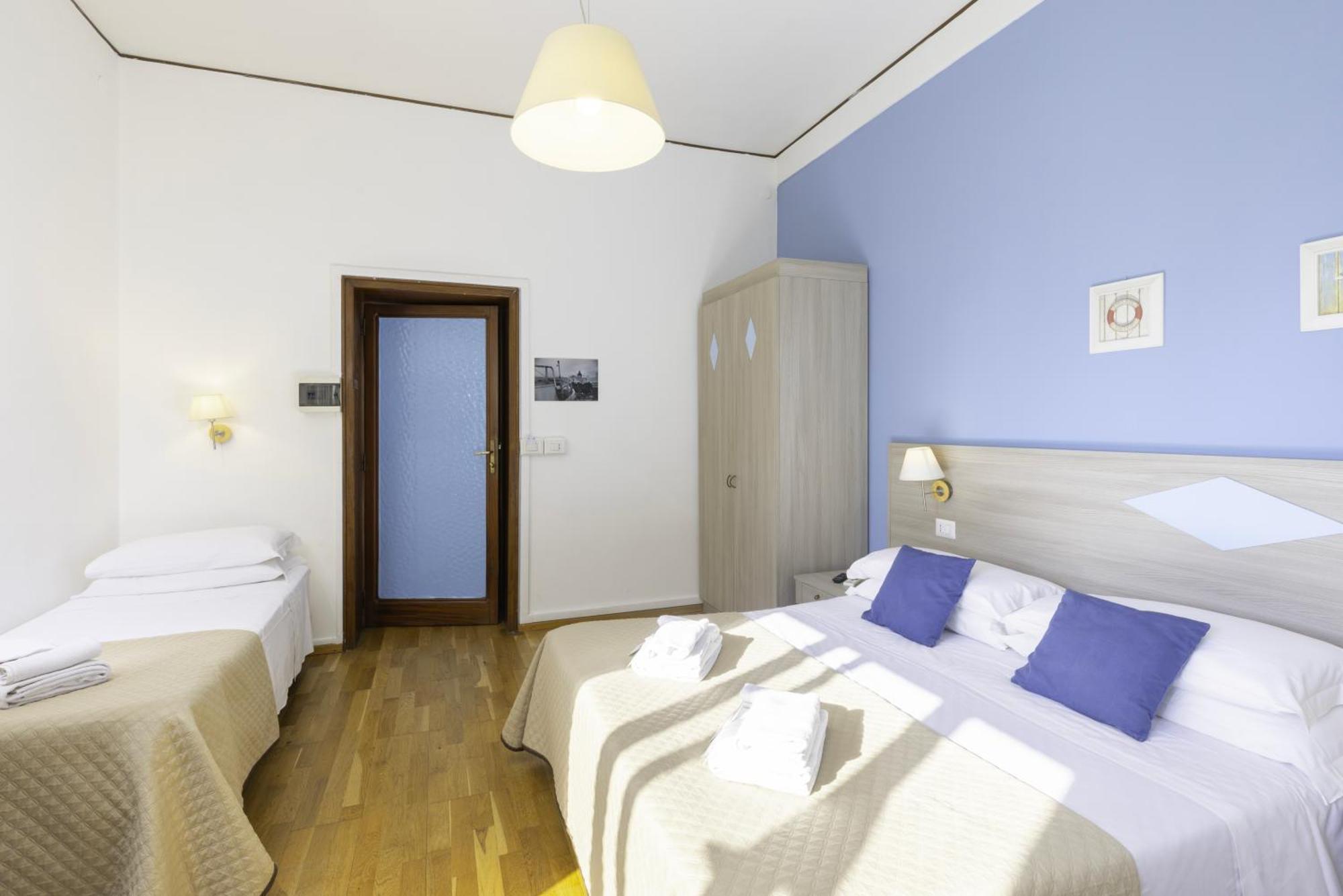 Kalie Rooms Guest House Кальяри Экстерьер фото