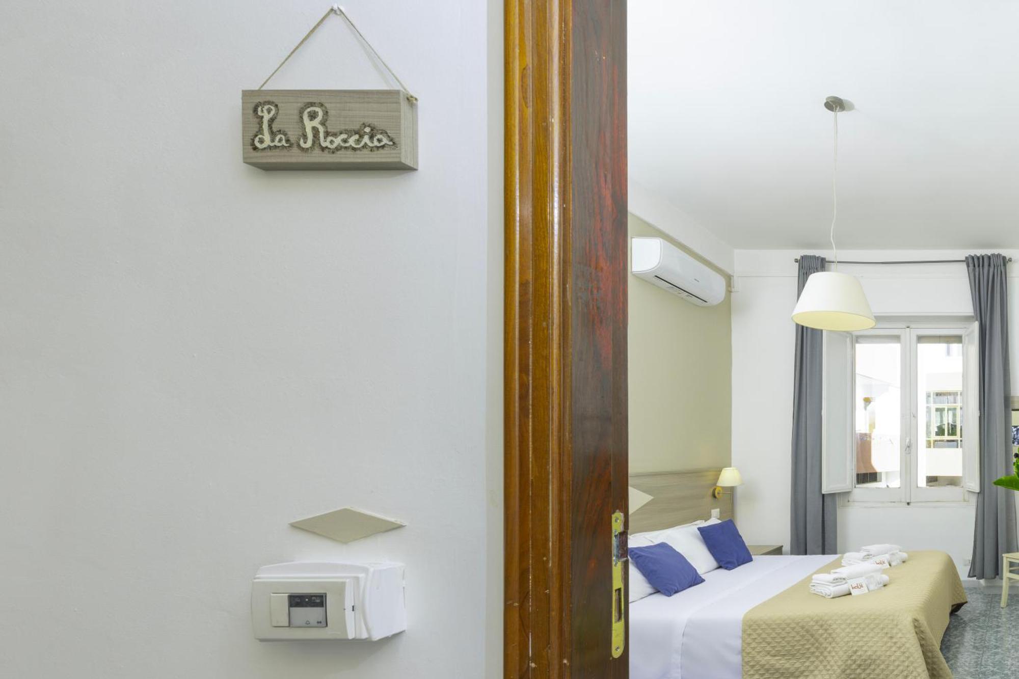 Kalie Rooms Guest House Кальяри Экстерьер фото