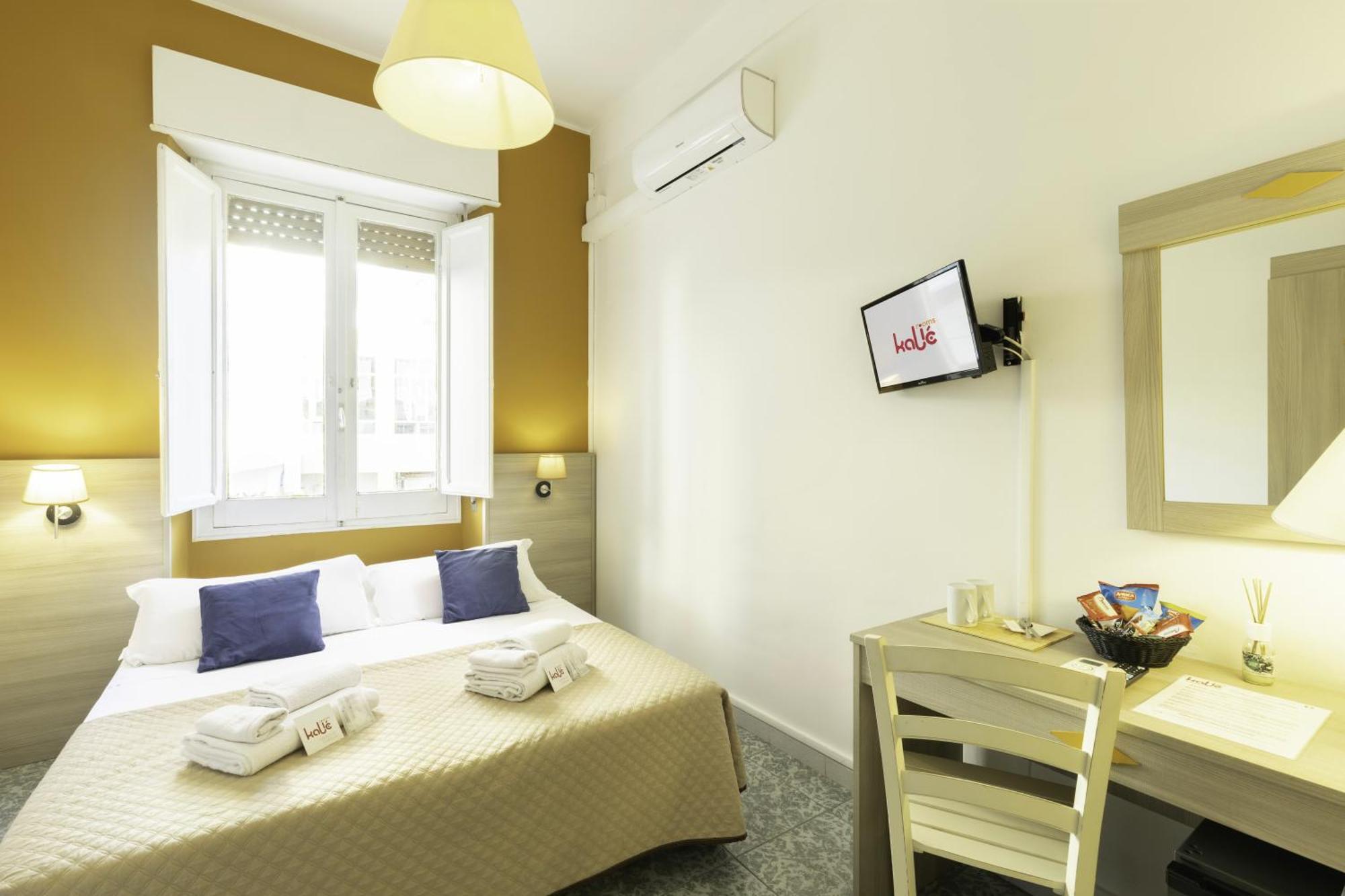 Kalie Rooms Guest House Кальяри Экстерьер фото